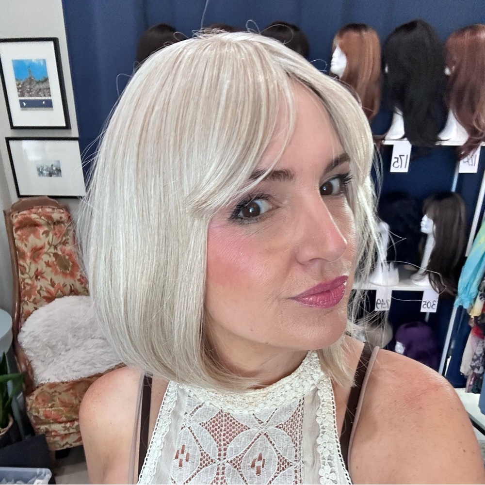 “The Emma” Platinum Highlighted Bright Blonde Bob Synthetic Wig, 14”